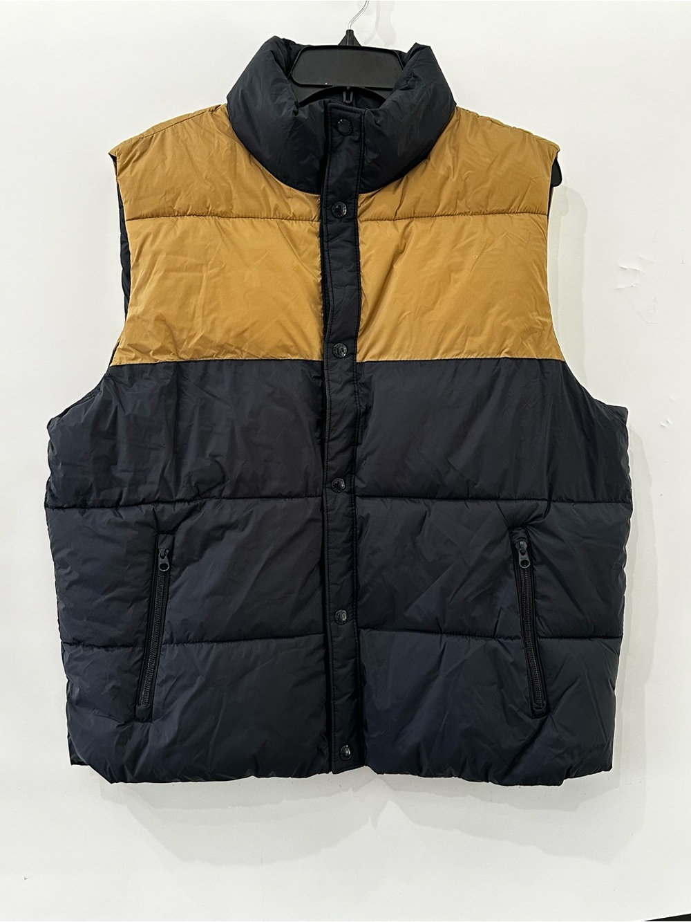 Old Navy 94 Puffer Vest Colorblock NEW Black Tan Full Snap Men’s Medium